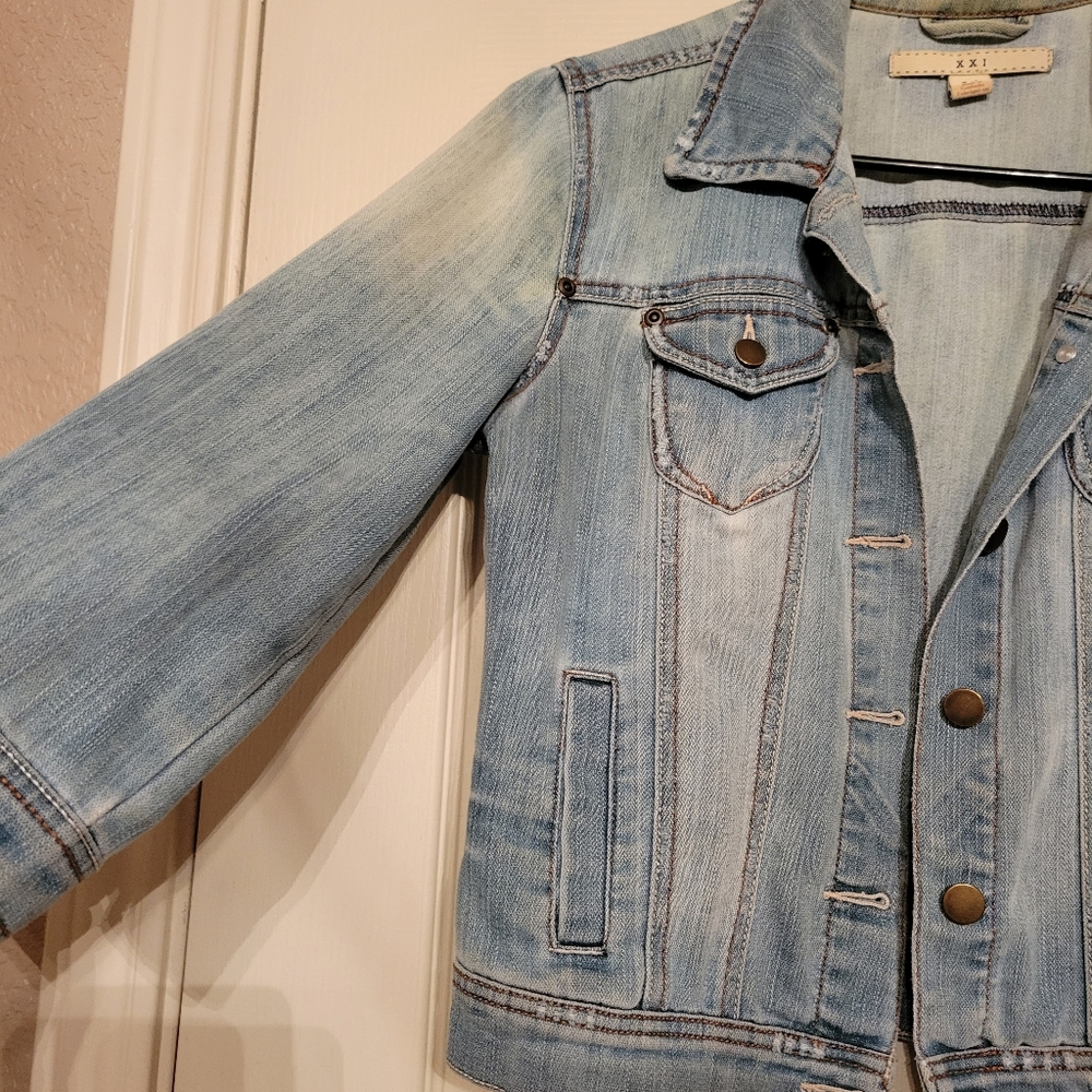 Denim jacket - Picture 3 of 5